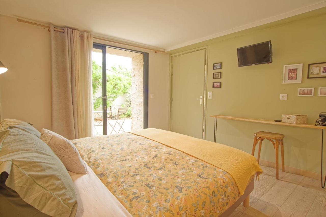 Bed and Breakfast La Belle Lurette Бресюир Экстерьер фото